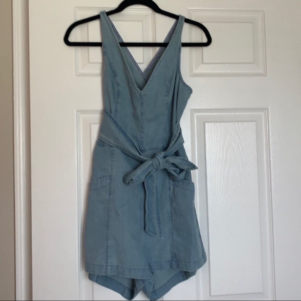 Aerie 🦋 tie-up Romper 🦋